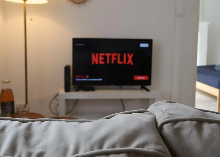 Charme Et Confort Dans Le Centre-ville De Quartier Calme - Lares